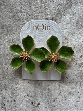 nOir Jewelry Green Flower Cluster Earrings with Gold Accents